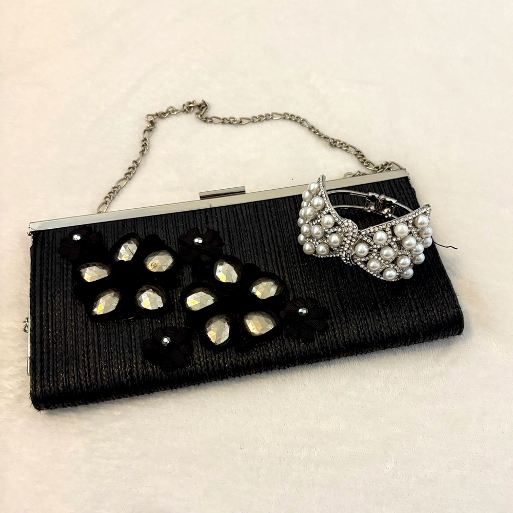 White House Black Market Pearl and Rhinestone Cuff Bracelet- Never Worn!!